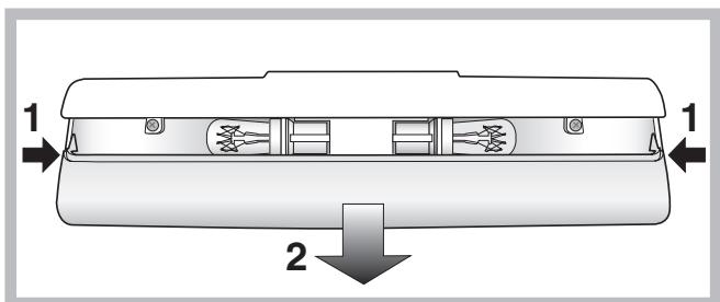 HOTPOINT EBM 17221 X V D - Replacing the light bulb - 1