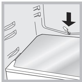 HOTPOINT EBM 18321 X - Odstraněni námrazy z chladicho prostoru - 1
