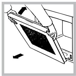 HOTPOINT FH 103 P 0 IX/HA - Cleaning the oven door - 3