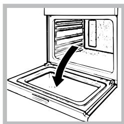HOTPOINT FH 103 P 0 IX/HA - Limpiar la puerta - 1