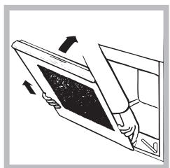 HOTPOINT FH 637 0 - Cleaning the oven door - 3