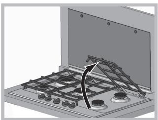 HOTPOINT PKL 751 T/IX/HA - Limpar as partes da placa - 1