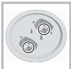 HOTPOINT PNC 722 T/D2/IX/A - Replacing the Triple ring burner nozzles - 2
