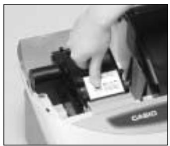 CASIO TK-T200 - Installer les trois piles de sauvegarde (suite). - 3