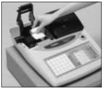 CASIO TK-T200 - Pour remplacer le rouleau de papier des tickets de caisse - 4
