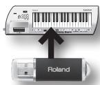 ROLAND LUCINA AX-09 - Restauration des paramètres du Lucina AX-09 à partir d'une carte mémoire (clé) USB - 1