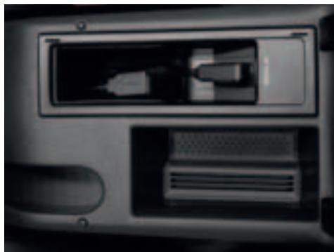 VOLKSWAGEN GOLF SW - Équipement - 9