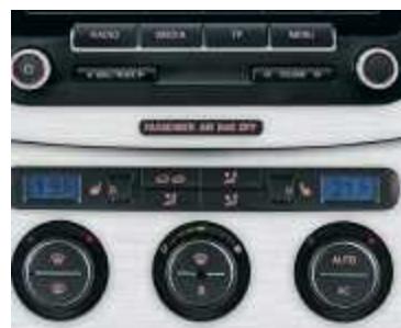 VOLKSWAGEN PASSAT SW - 21