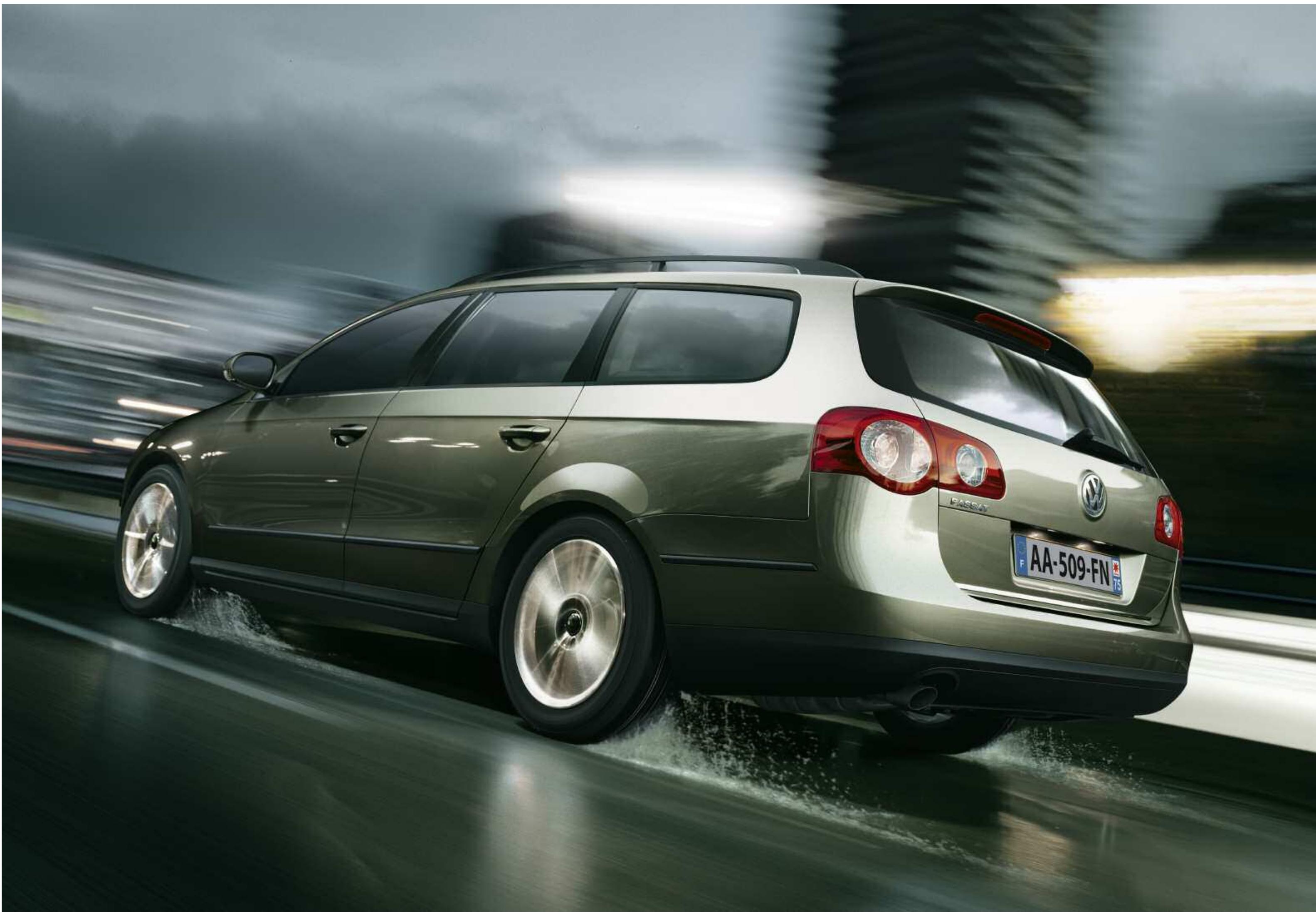 VOLKSWAGEN PASSAT SW - 42