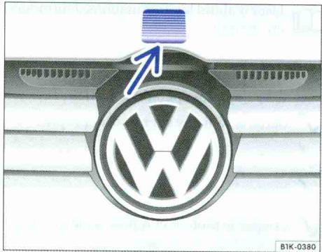 VOLKSWAGEN GOLF VI - Fermeture du capot-moteur - 1