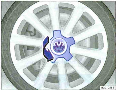 VOLKSWAGEN GOLF VI - Enjoliveur central - 3