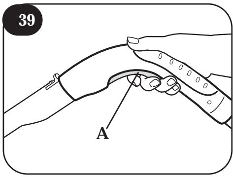 HOOVER SPINSCRUB 800 - The handle must be in the upright position in order to get cleaning solution through the hose. - 1