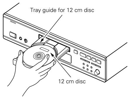 DENON DCD-485 - How to load a disc - 1