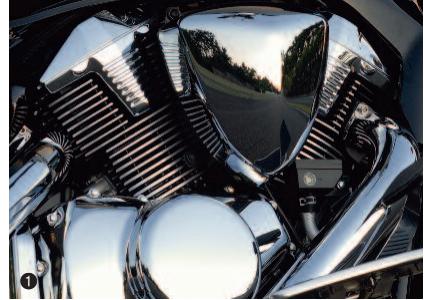 SUZUKI INTRUDER M1800R2 - Le low-rider par excellence. - 1