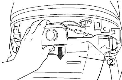SUZUKI UH125 - Feu-stop/feu arriere, clignotant arriere, et eclairage du COFFRE - 3