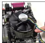 MSI G52-73951X7 - Procédure d'installation du CPU pour socket 775: - 4