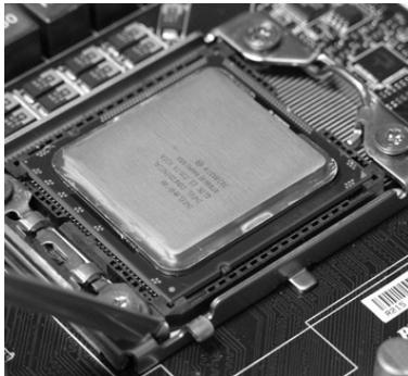 MSI G52-75221XI - CPU &amp; Kühler Einbau - 5