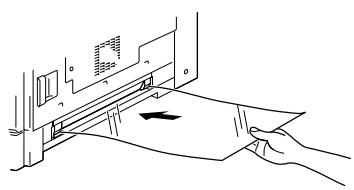 KONICA MINOLTA DI2011 - Chargement de transparents dans le plateau d'introduction - 4