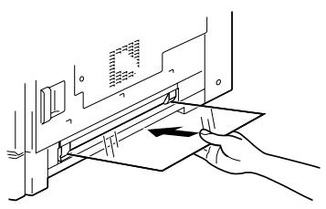 KONICA MINOLTA DI2011 - Chargement de transparents dans le plateau d'introduction - 2
