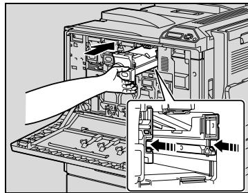 KONICA MINOLTA BIZHUB C250P - Alignez la cartouche toner avec les rainures de son logement dans la machine, puis insérez-la jusqu'à ce que la languette s'enclenche. - 1
