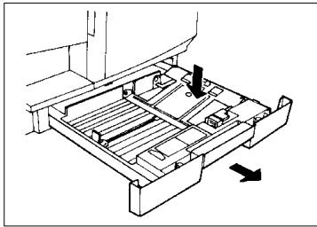 KONICA MINOLTA EP1030 - Rajouter du papier - 1