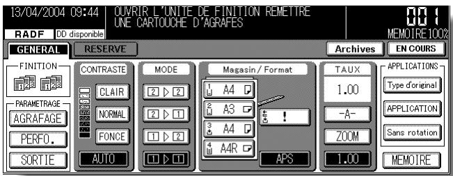 KONICA MINOLTA KM 7145 COPIER - Introduction d'une nouvelle cartouche d'agrafes dans le module de finition FS-113 - 1