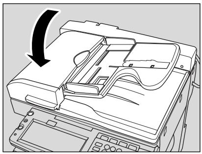 KONICA MINOLTA KM 7145 COPIER - Rabattez soigneusement le chargeur de document pour éviter tout déplacement de l'original sur la vente. - 1