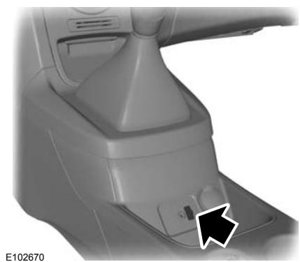 FORD FIESTA 2008 - PORT USB - 1