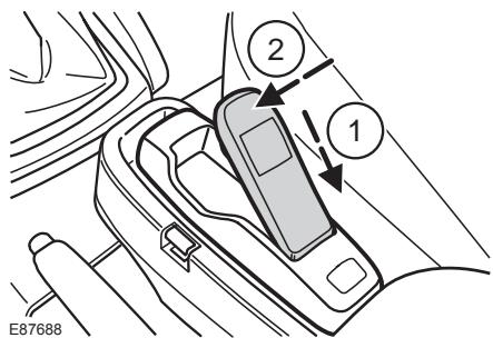 FORD FUSION 2011 - Pour placer votre téléphone dans le berceau - 1