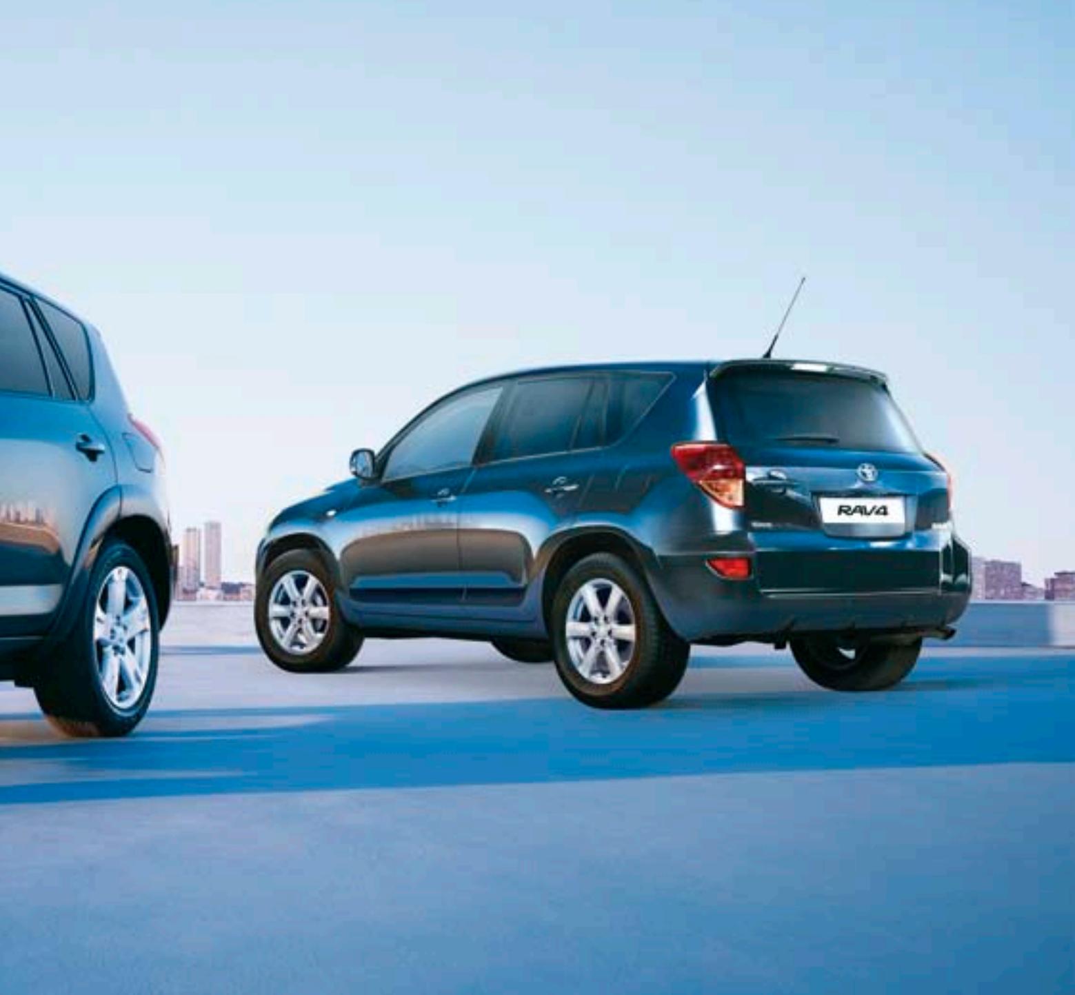 TOYOTA RAV 4 - Toyota réinvente le loisir... - 1
