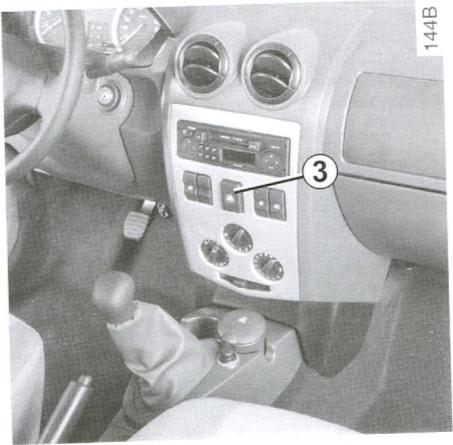 DACIA LOGAN VAN NO LIMIT 2009 - Avertisseur lumineux - 1