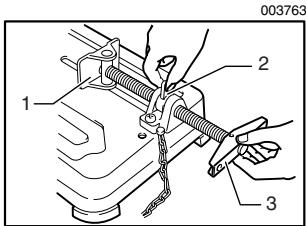 MAKITA 2414DB - Immobilisation de la pièce - 1