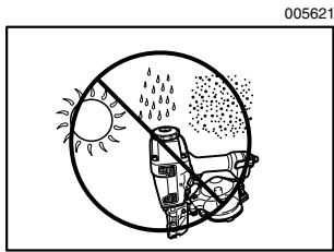MAKITA AN611 - Mantenimiento de la clavadora - 5