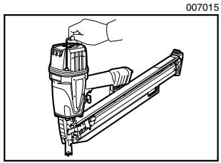 MAKITA AN923 - Entretien de la clouese - 1