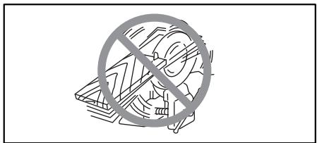 MAKITA 5008F - Causas y prevencion de retrocesos bruscos - 7