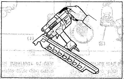 MAKITA AN8300 - Entretien de la clôture - 1