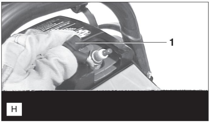 MAKITA DCS5200 - Replacing the spark plug - 3