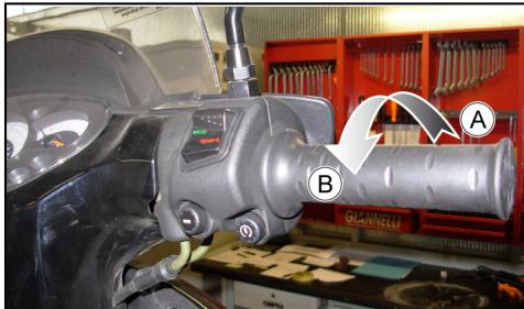 APRILIA SCARABEO 125 IE - Attention - 2