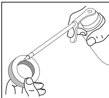 MTD 21AK410G163 - Réinstallation du filtre à air/couvercle du silencieux - 3