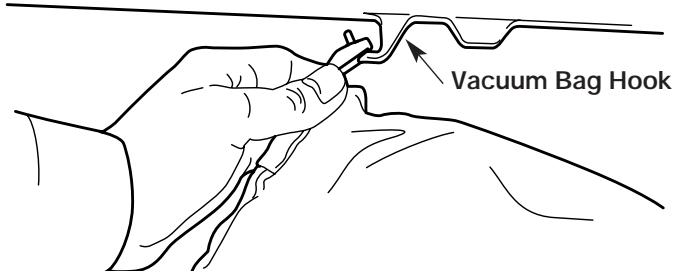 MTD 60-3857-0 - ATTACHING AND REMOVING THE VACUUM BAG Attaching - 2