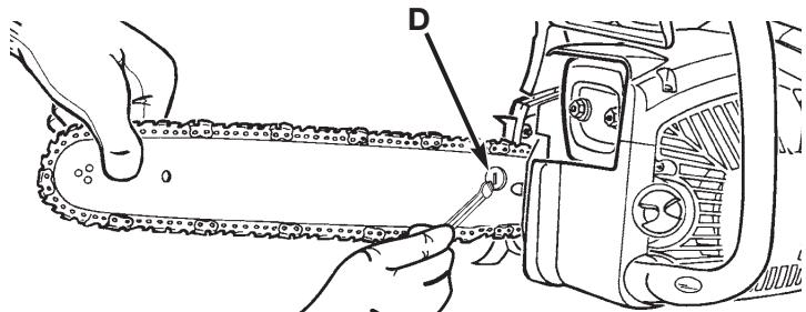 MTD TB4016CC - AJUSTES DE TENSION DE LA CADENA DE LA SIERRA - 2