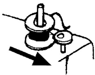 QUIGG MD 11836 - Embobiner la canette de fil inférieur - 5