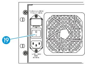SENNHEISER SDC 8200 - Allumer/éteindre les unités centrales SDC 8200 CU interconnectées - 1