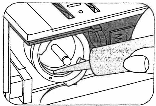 PFAFF TIPMATIC 1027 - Cleaning and oiling - 4