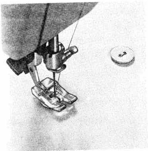 PFAFF 1222, 1222E - Button sewing - 2