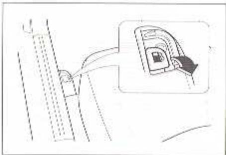 DAEWOO NUBIRA - Remlissage du reservoir de carburant - 1