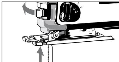 AEG STEP 570 X - Fixação da folha de serra - 3