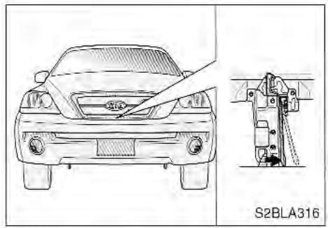 KIA SORENTO 2003 - Ouverture du capot : - 1