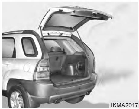 KIA SPORTAGE 2 - Ouverture du hayon - 1