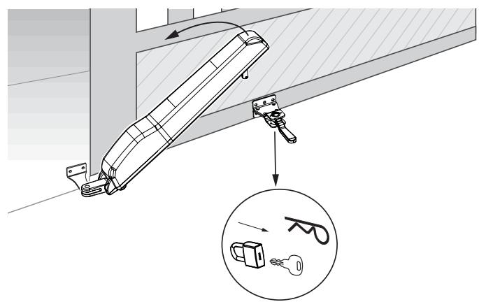 CHAMBERLAIN SCS200 - ENTRIEGELUNG / HANDBETRIEB DES TORES - 4